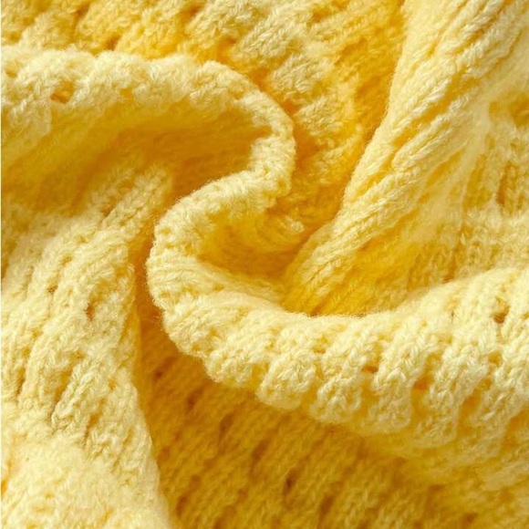 206 SHEIN | NWOT Bohemian Yellow Knit Halter Ruffle Top (size XS,2) - Picture 8 of 12